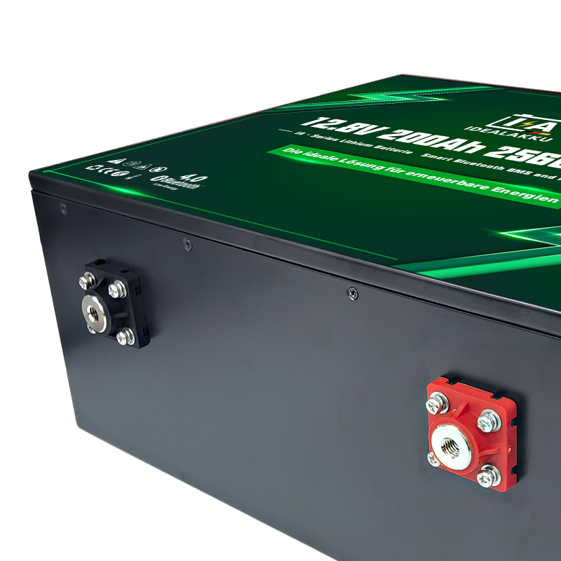Idealakku IA-Serie LiFePO4-Batterie 12 V 200 Ah Wohnmobil-Untersitzbatterie mit Smart-BMS, Bluetooth und Heizung